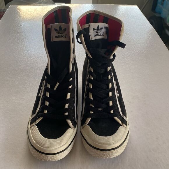 ADIDAS Originals Women’s Hi Top Shoes Size 7 US - Picture 2 of 8